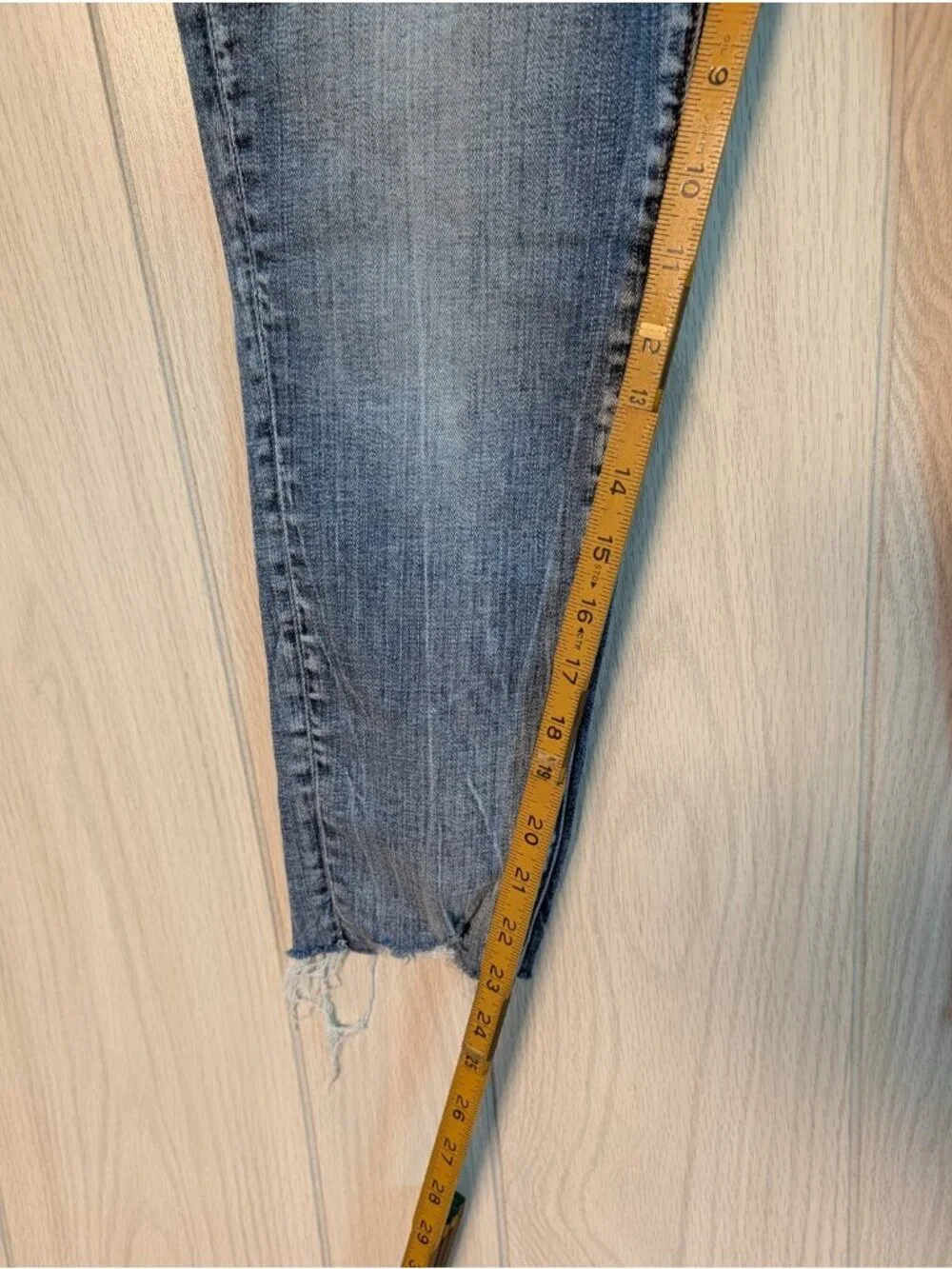 BKE Gabby Raw Hem Jeans sz 26 29x23 Curvy Fit High Rise Raw Hem Skinny